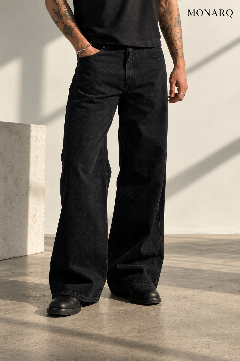MONARQ Obsedian loosefit Jeans