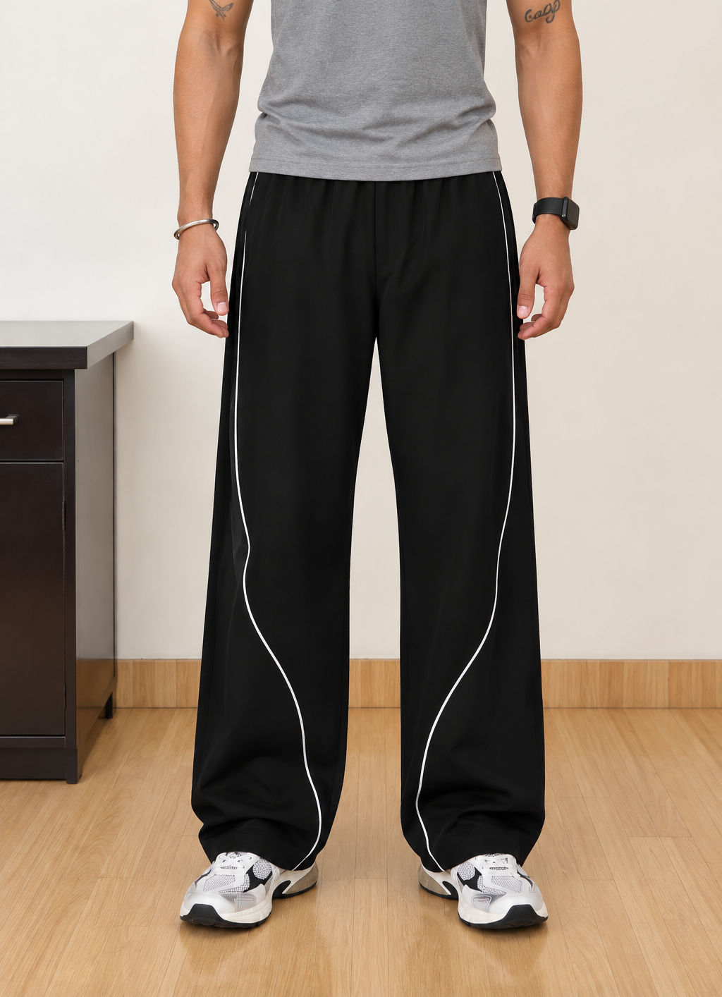 MONARQ Curveline Baggy TrackPants
